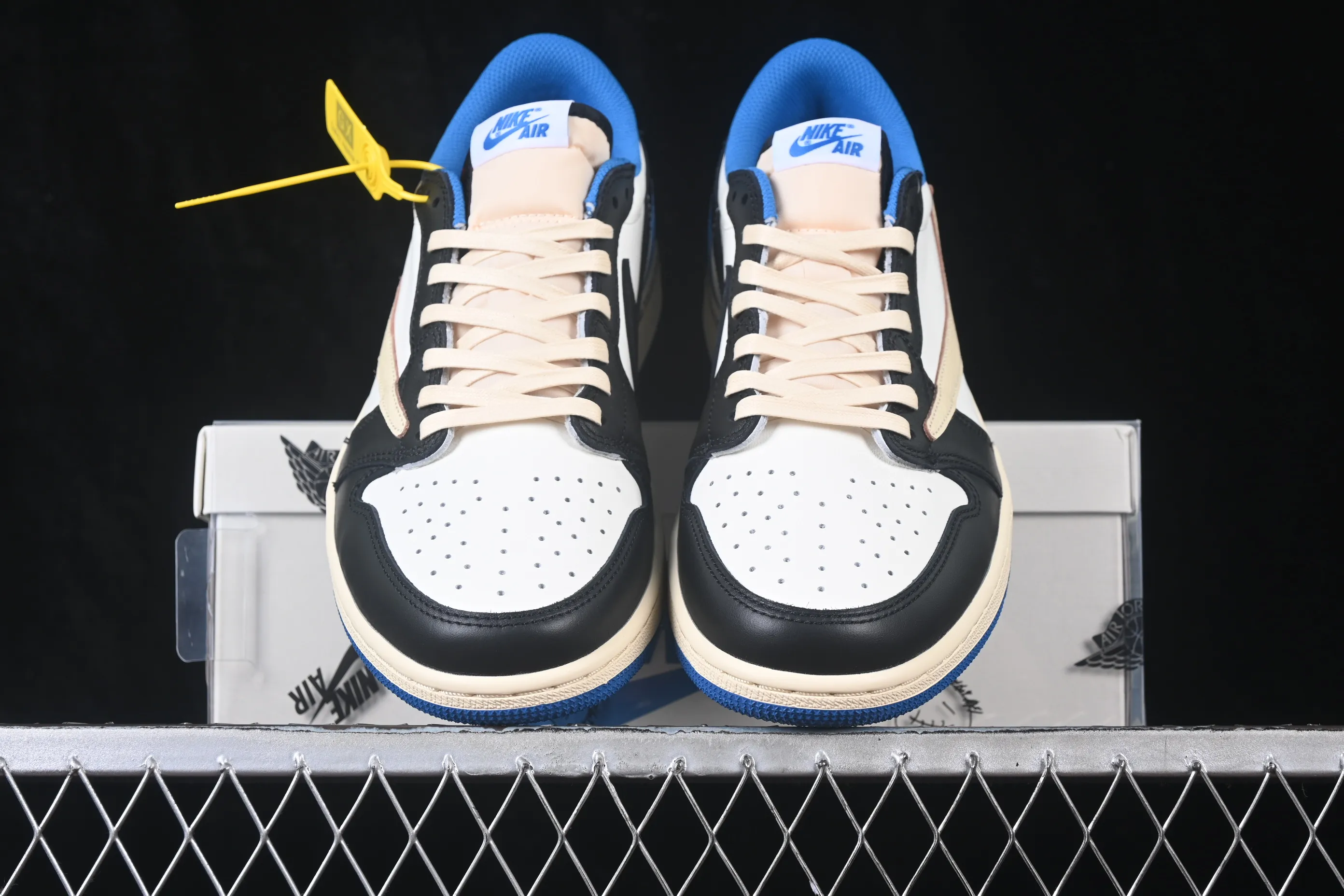All categories Air Jordan Jordan series basketball shoes Air Jordan 1 Low GX foreign trade version Travis Scott x Air Jordan 1 Low OG AJ1 Joe 1 undercut low top full head layer DM7866-140